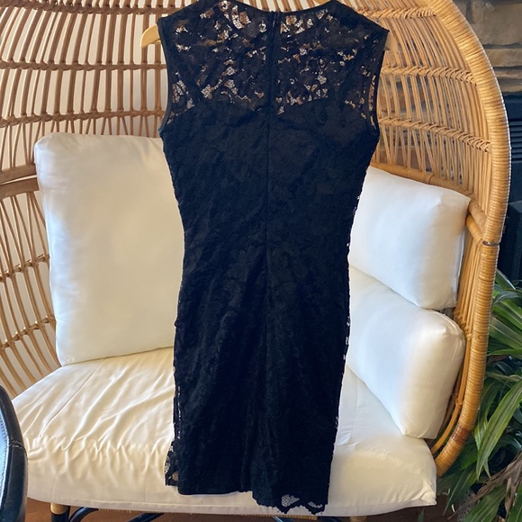 Little black dress - Picture 2 of 3